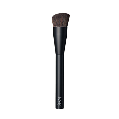 #17 Cream Cheek Brush